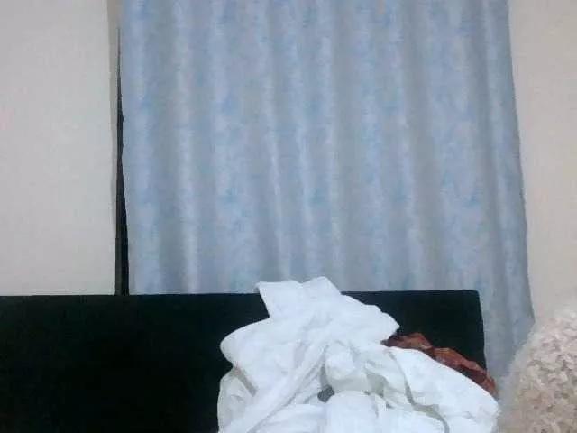 Offline Dahliah on BongaCams