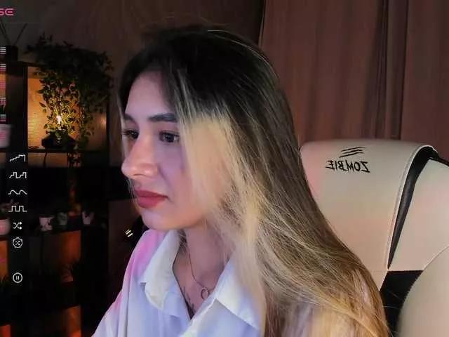 Freechat DarlaBelle on BongaCams