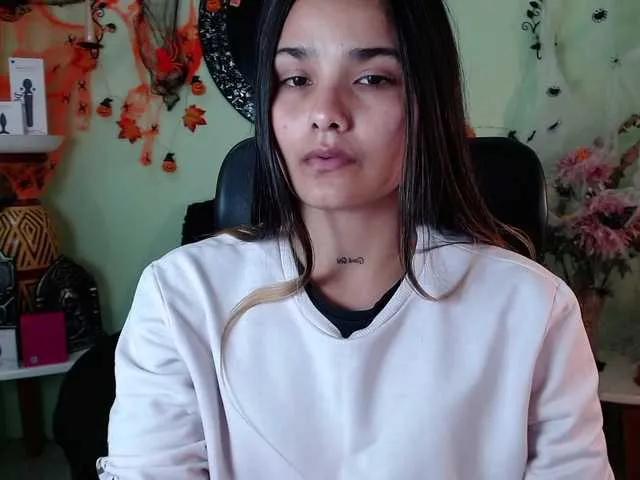 Offline DestinyHills on BongaCams
