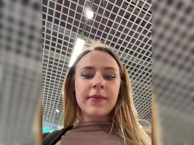 Offline elegantbabe on BongaCams