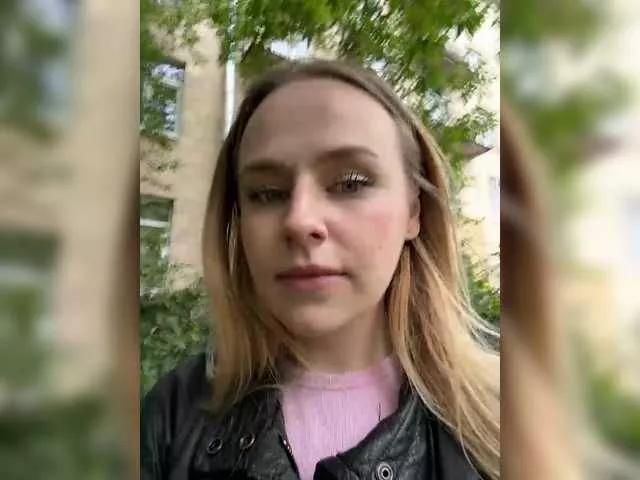 Offline elegantbabe on BongaCams