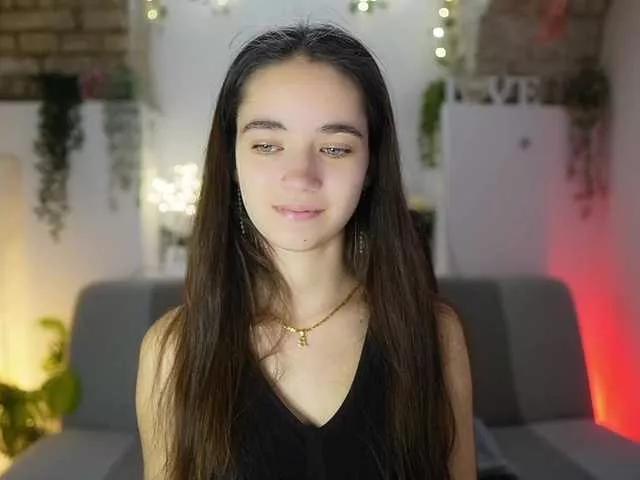 Offline GiaPaige18 on BongaCams