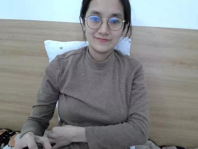Offline Hana099 on BongaCams
