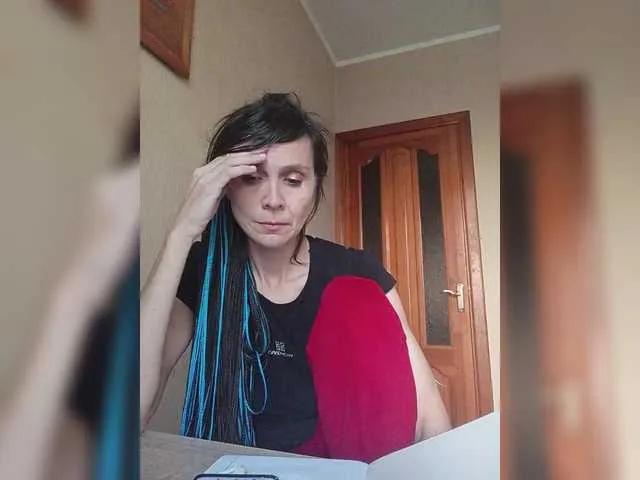 Offline Hellenalonenochka on BongaCams