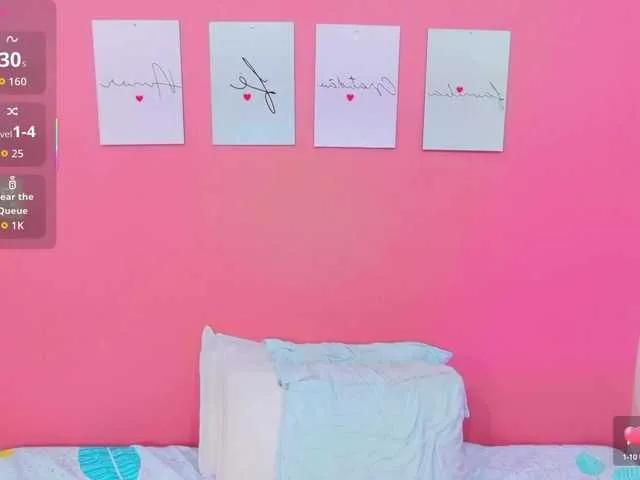 Offline innocenthazel on BongaCams