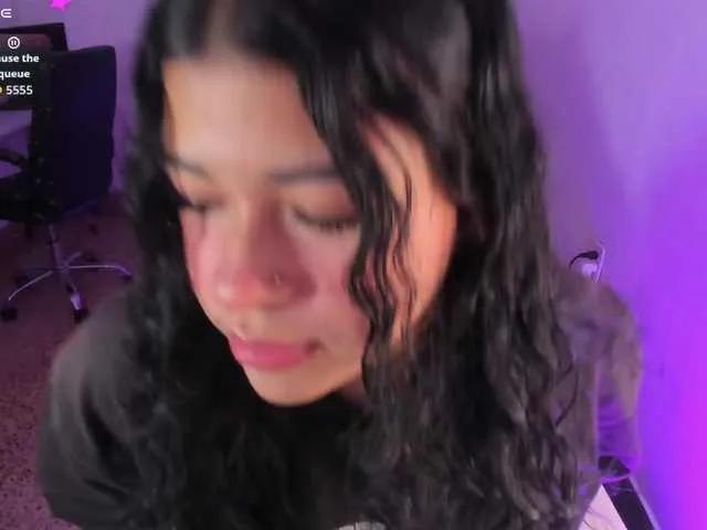 Offline Ivy-sweetlove on BongaCams