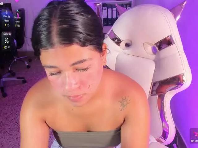 Offline Ivy-sweetlove on BongaCams