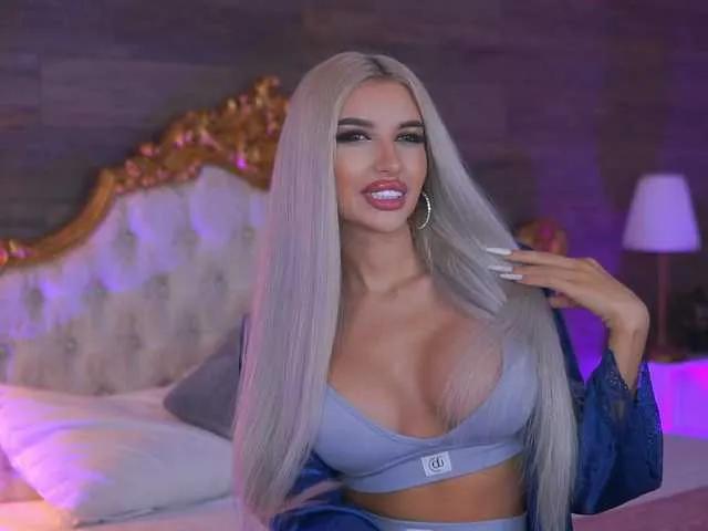 Offline JuicyJessye on BongaCams