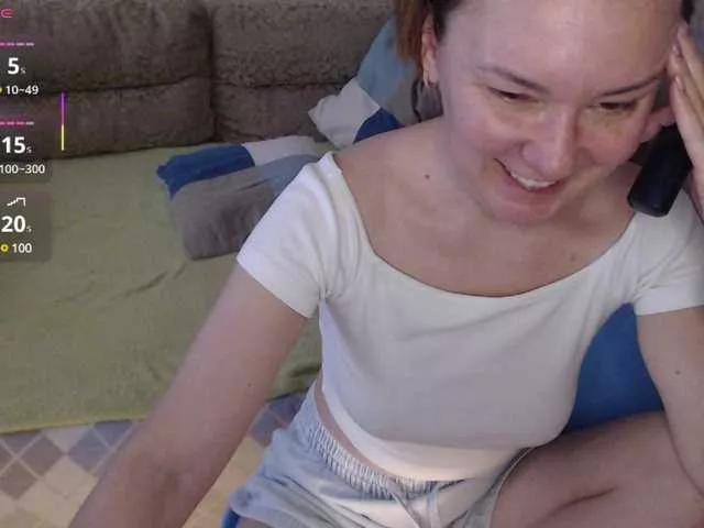 Offline Julia99 on BongaCams