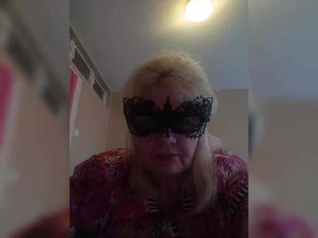 Freechat KASANDRABOLOSHKA on BongaCams