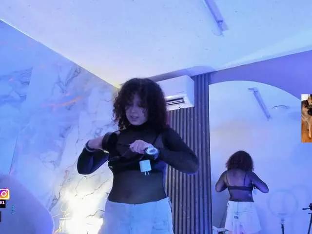 Offline Katemoss70 on BongaCams