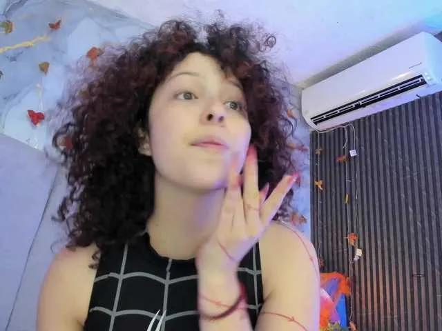 Katemoss70 — Because I'm very shy with people, I like to imagine myself in situations where I'm with them, sometimes very hot. It also makes me a little wet when there's a difference in size between a boy or a girl compared to me 