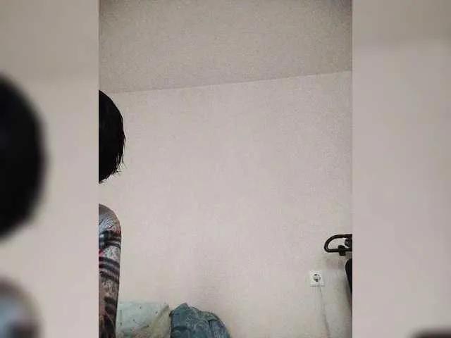 Offline Katy19801 on BongaCams