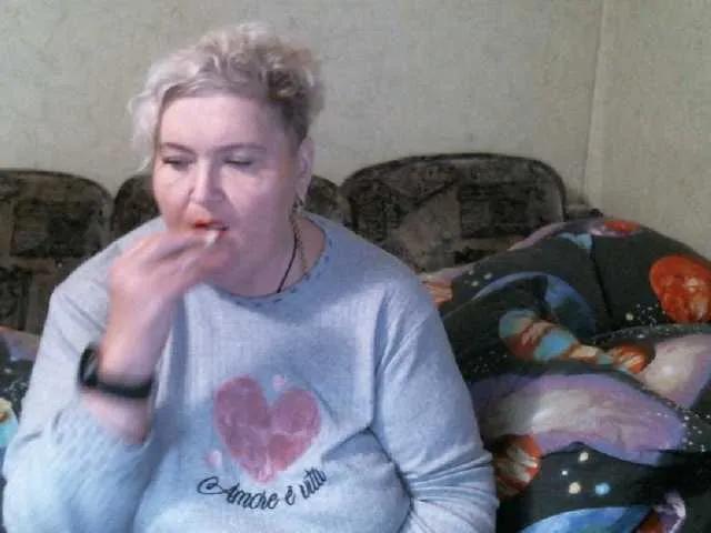 Offline Lana0005 on BongaCams