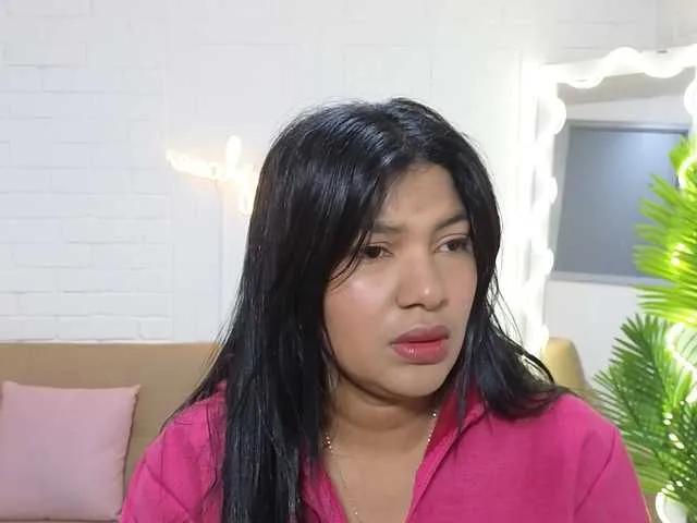 Offline Lexy-tay on BongaCams