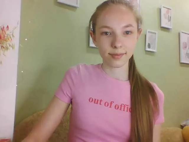 Offline Lili-0508 on BongaCams