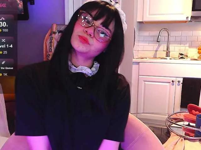 LunaMilav on BongaCams