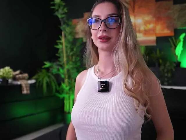 BongaCams MaddieBryggs is Freechat MaddieBryggs — Confident men, slow teasing, naughty compliments, deep eye contact, playful chat, and watching you lose control for me. Oh, and nothing beats the sound of my Lovense buzzing just for you...