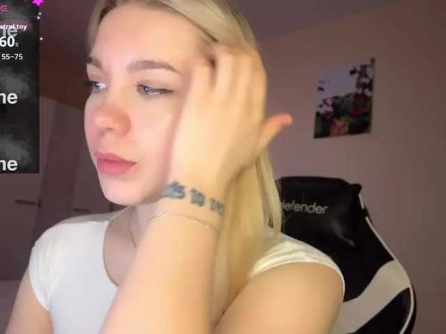 Offline maksisisia on BongaCams