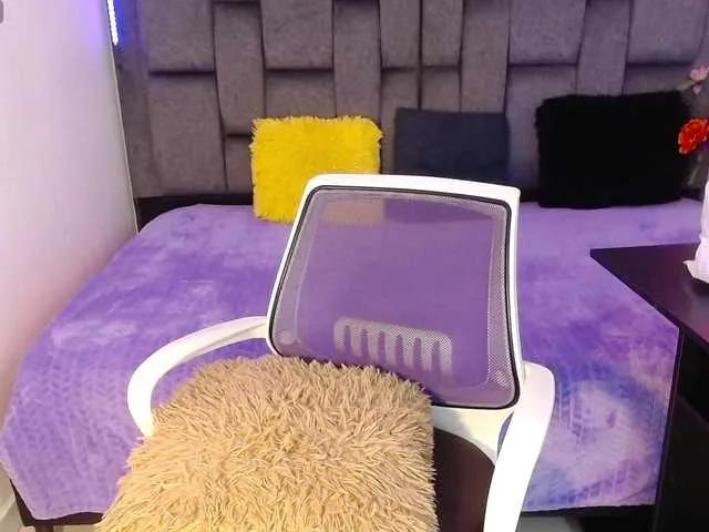 Offline melody-doll on BongaCams