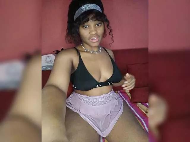 Offline Mercedes-bunz05 on BongaCams