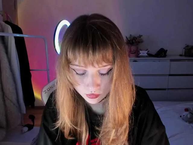 Offline mnepohuyy on BongaCams