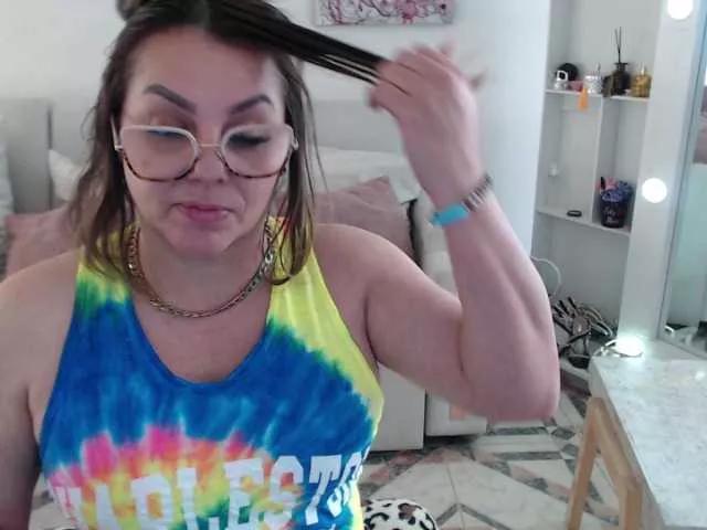 Offline Myrnasexxx on BongaCams