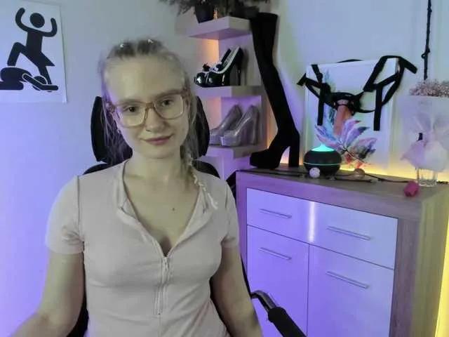 Offline NancyErotic on BongaCams