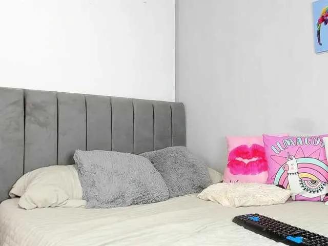 Offline naughtylovers on BongaCams