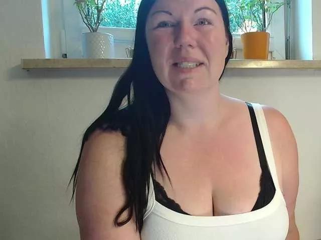 Offline p6w-official on BongaCams