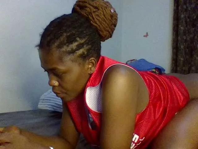 Offline QueenJacky on BongaCams