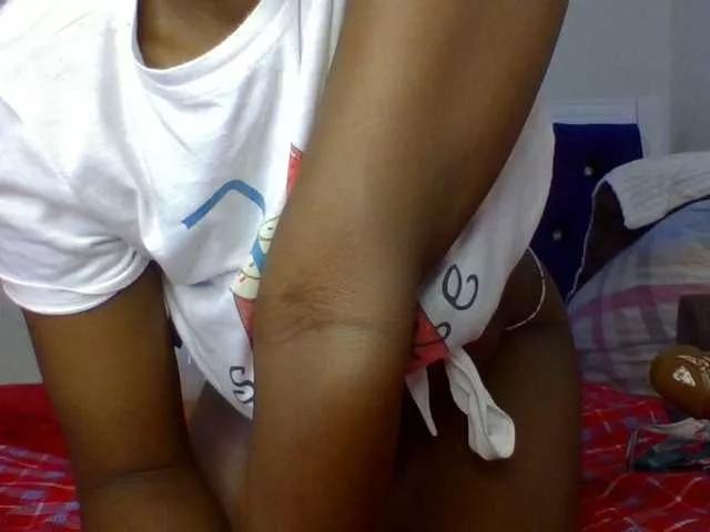 Offline QueenJacky on BongaCams