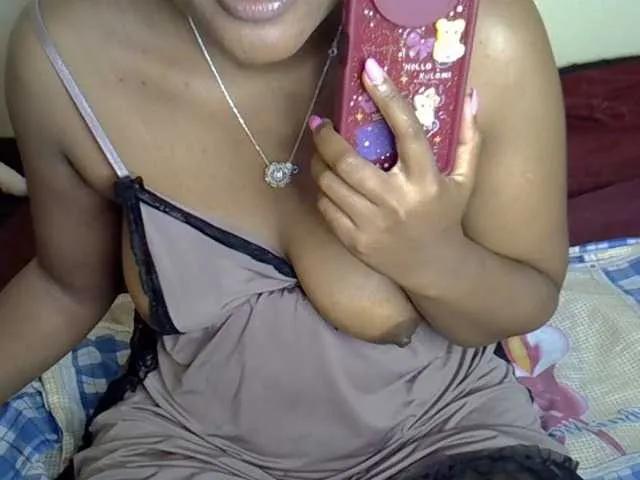 Offline SexxyTerry on BongaCams