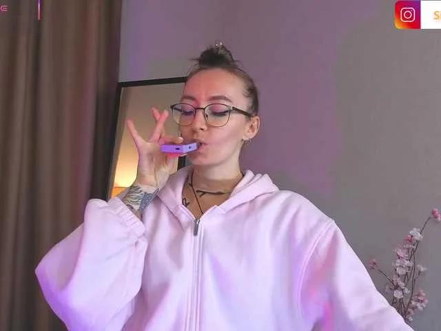 Offline ShiroHeby on BongaCams