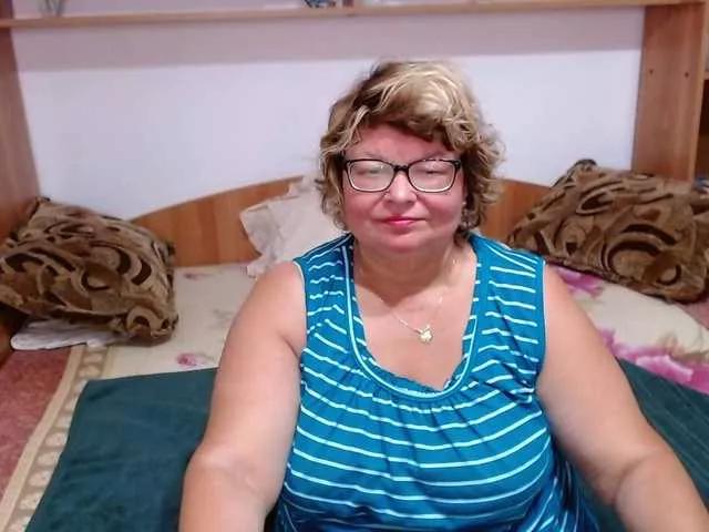 Freechat SweetMommaX on BongaCams