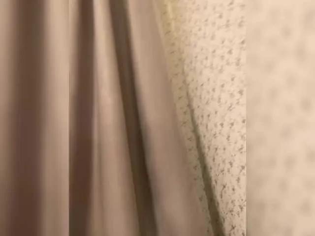 Offline YuGoVi on BongaCams