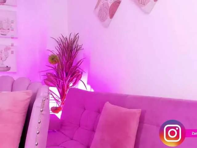 Zaradavis on BongaCams 