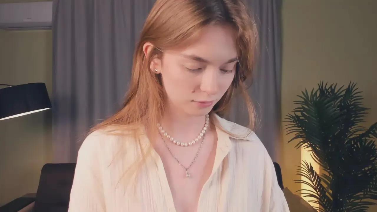 Freechat AccaCritchlow on Cam4