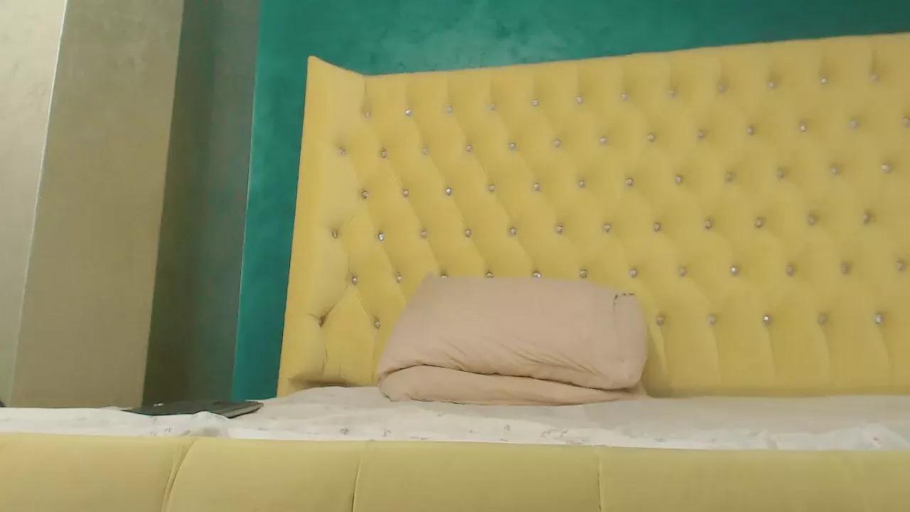 Offline AdeleAlma on Cam4