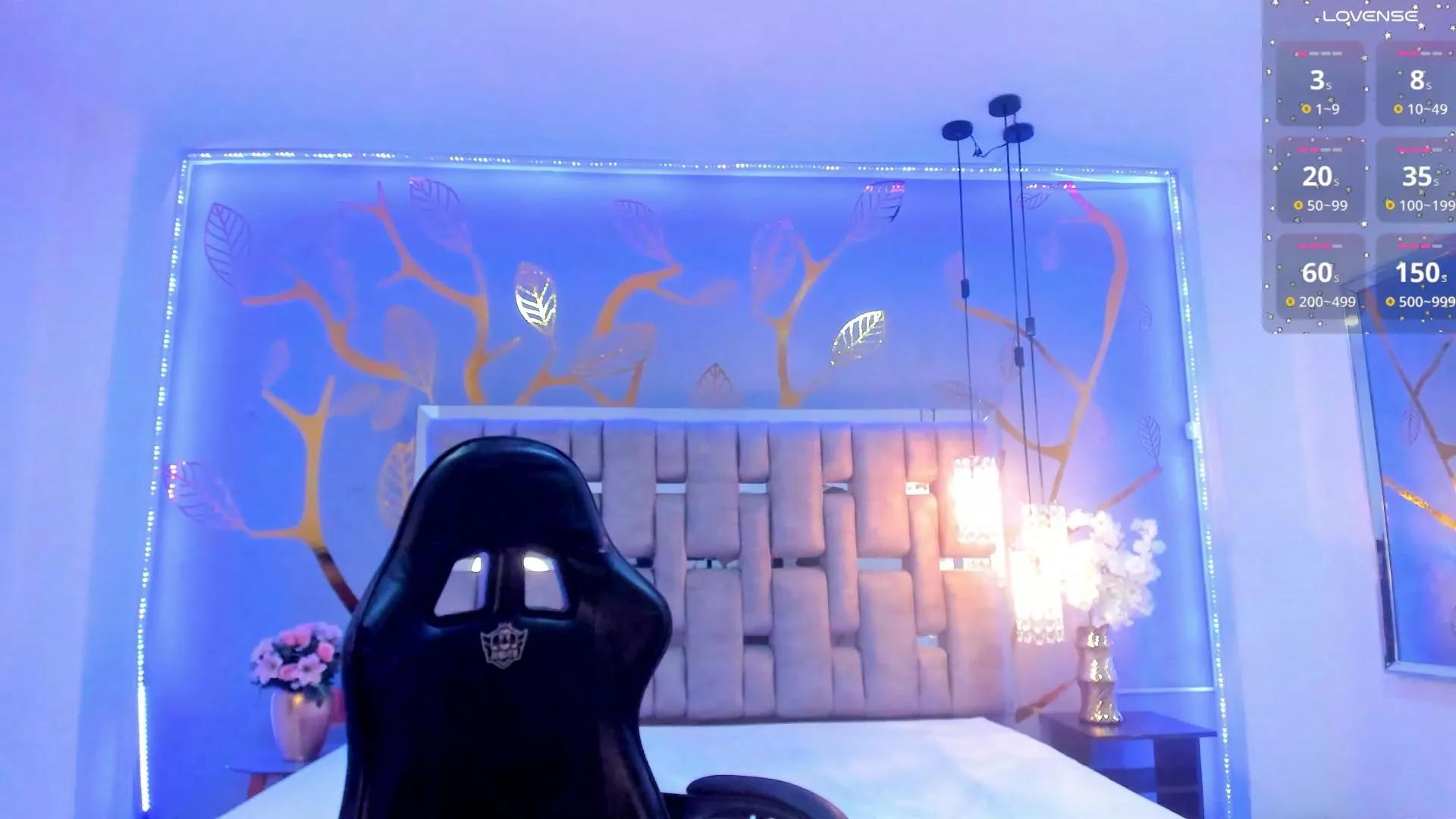 Offline Akaza_ on Cam4