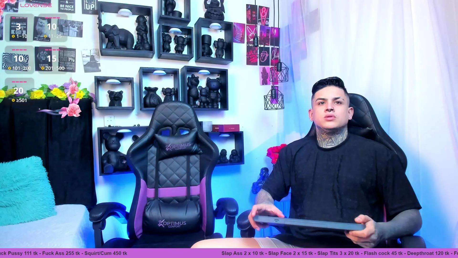 Offline Alana_and_Jack on Cam4