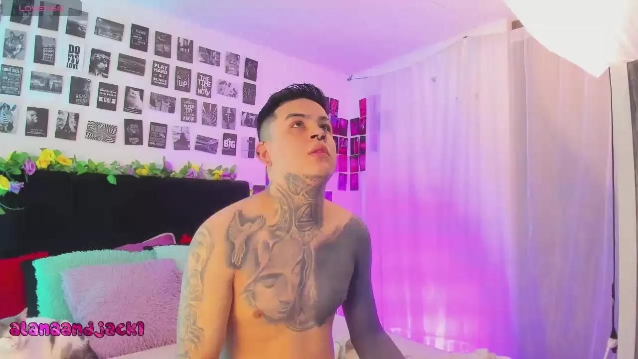 Offline Alana_and_Jack on Cam4