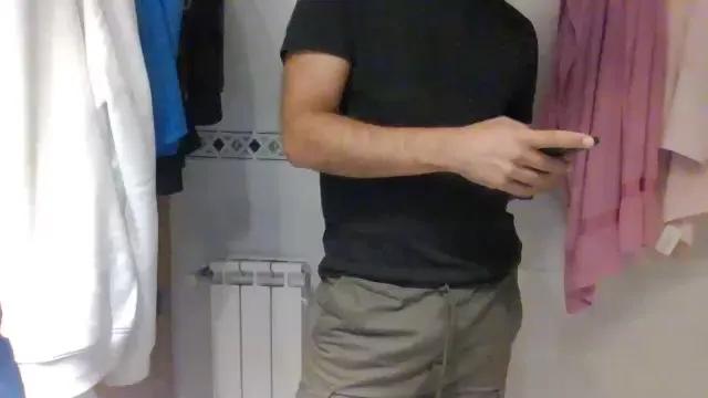 Offline Albertobcn41 on Cam4