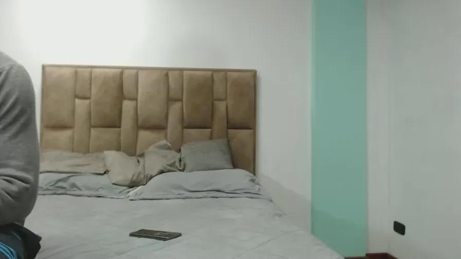 Offline aleejhandra on Cam4