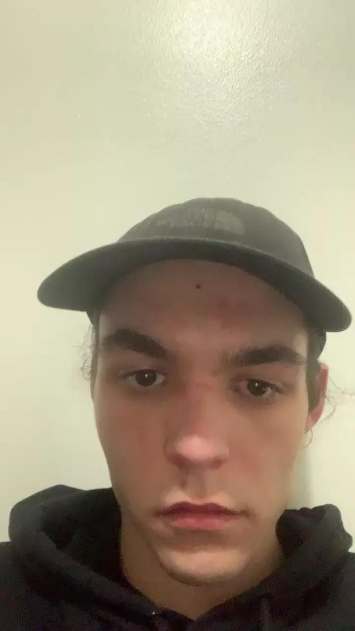 Offline alexandre69xxx on Cam4