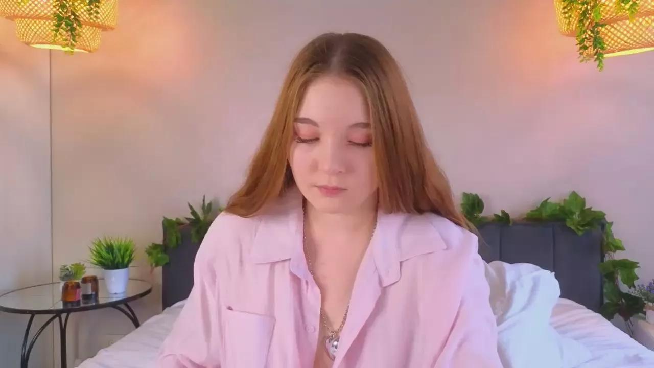 Freechat AlodieFitt on Cam4