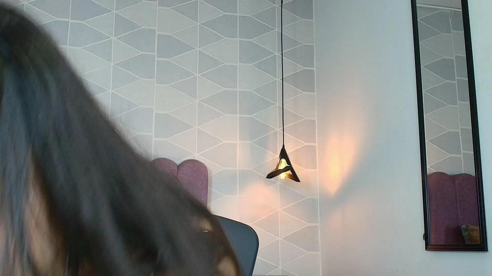 Offline Aly_Loving on Cam4