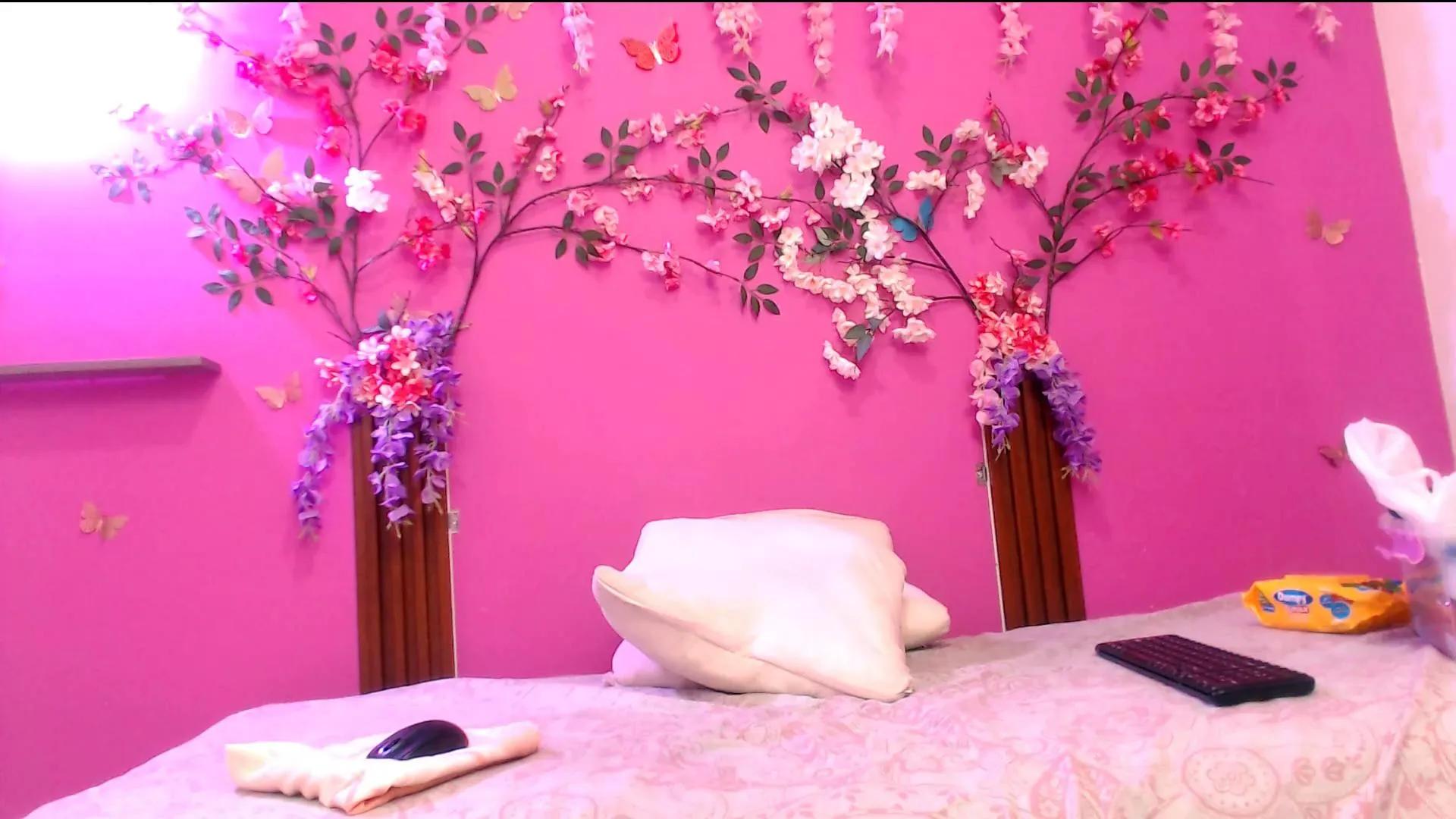 Offline analdeepaleja18 on Cam4