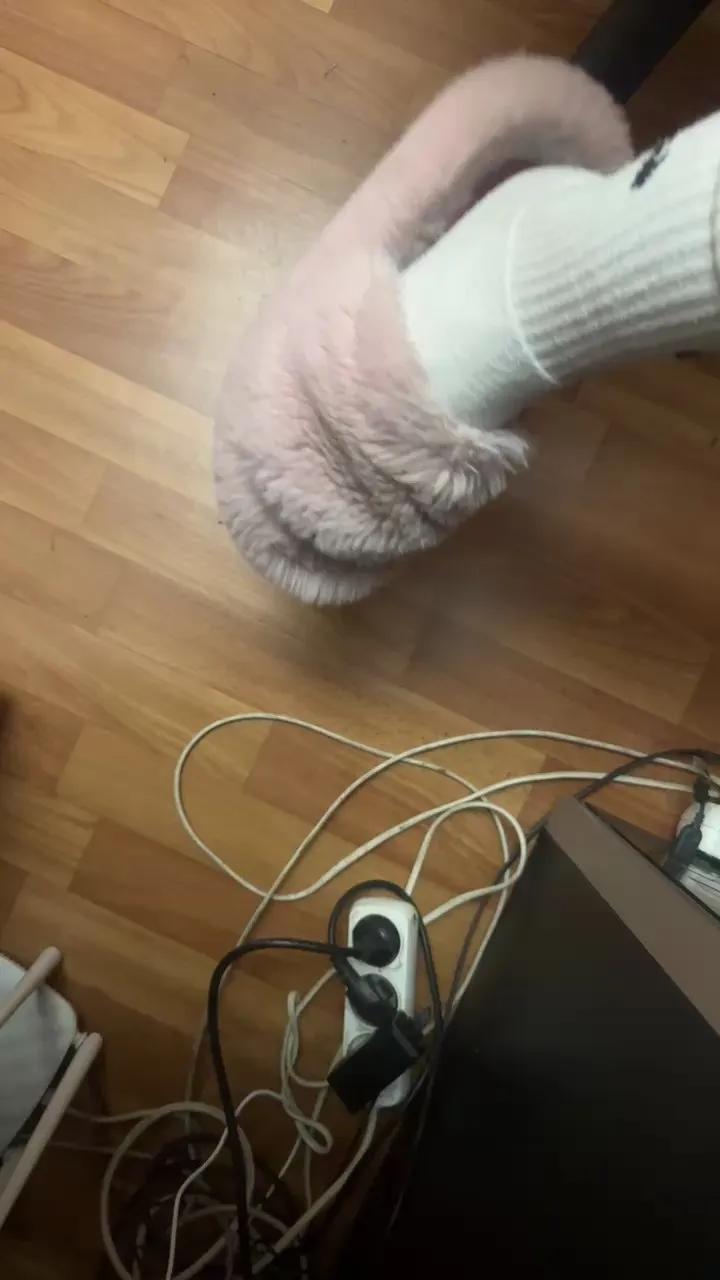 Offline AngelinaKis on Cam4