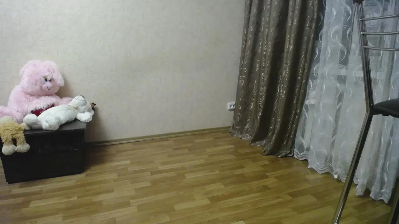 Offline AngelinaKis on Cam4